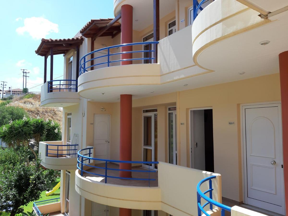 Alexander House Hotel Agia Pelagia  Exterior photo