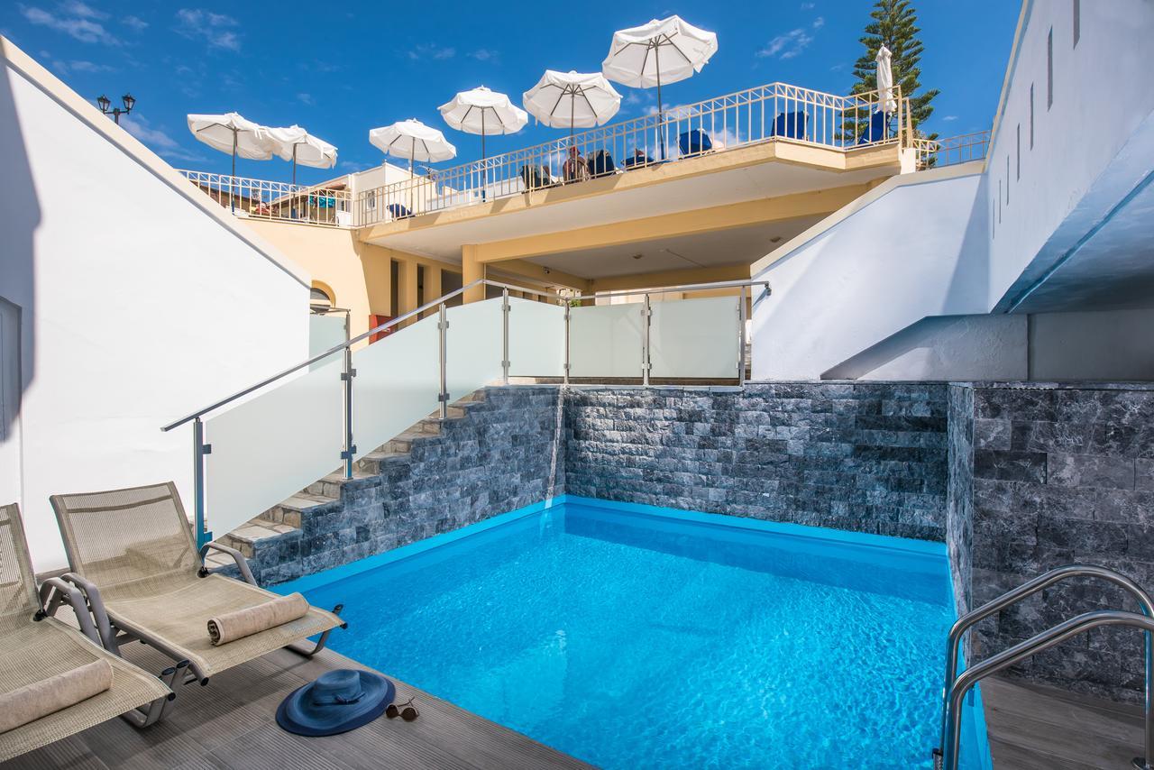 Alexander House Hotel Agia Pelagia  Exterior photo
