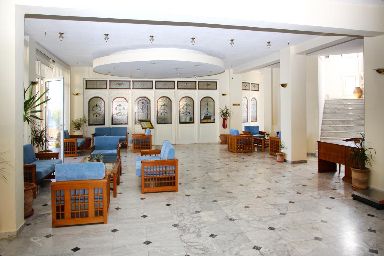 Alexander House Hotel Agia Pelagia  Exterior photo