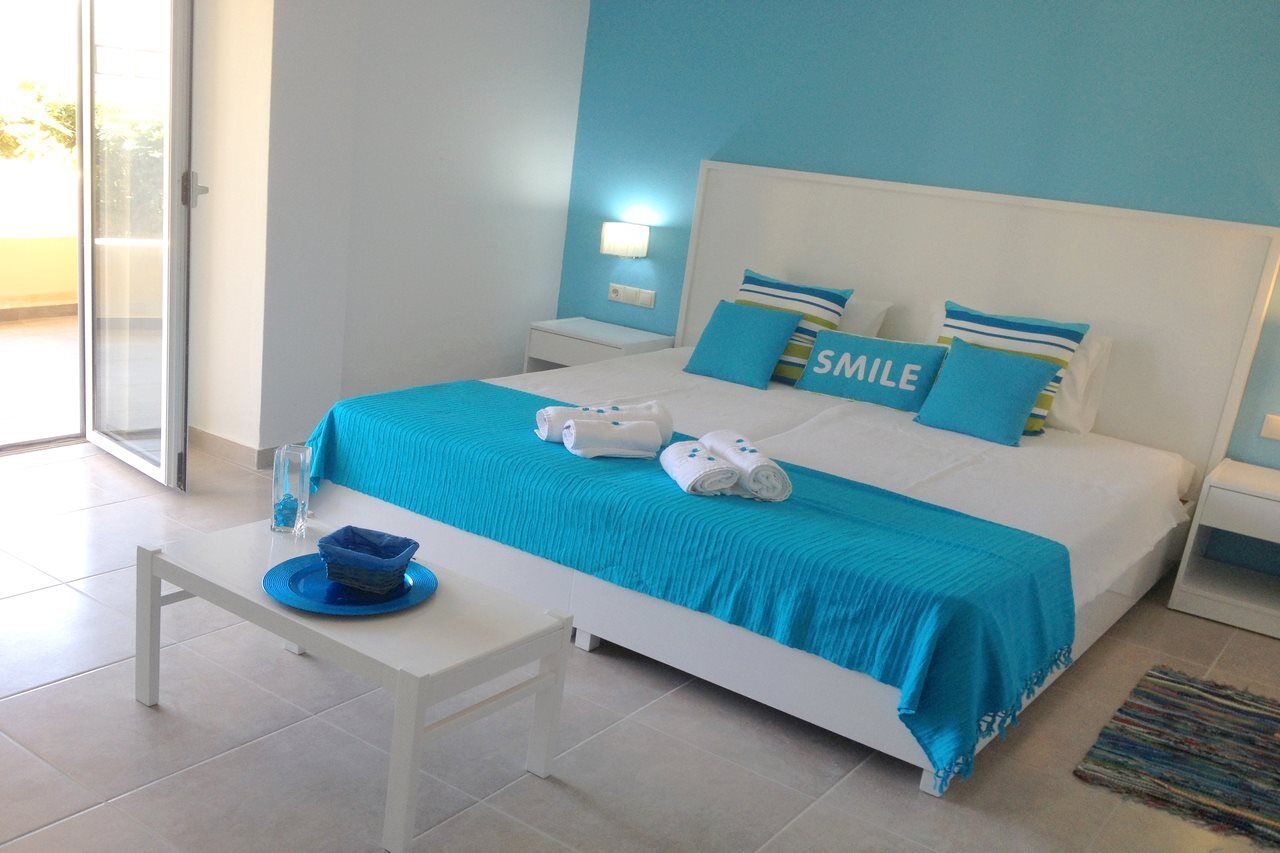 Alexander House Hotel Agia Pelagia  Exterior photo